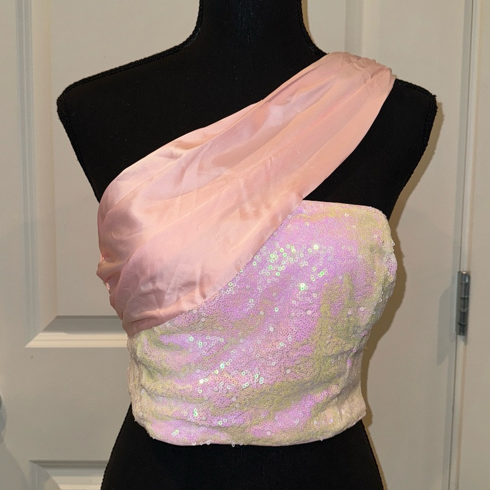 SUPERDOWN SEQUIN TOP 🎀